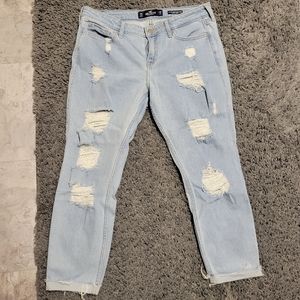 Hollister crop jean